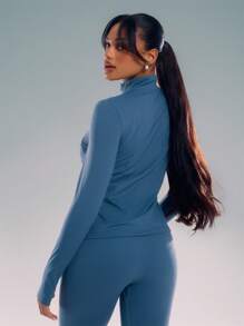 Musera Sport Fitted Long Sleeve Quarter Zip Up Jacket , Padel, Tennis, Pickleball Gym Fitness - Dusty Blue - View 3