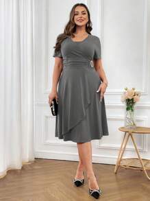 SHEIN Clasi 大码休闲简约连衣裙，适合日常穿着 - 灰色 - 查看 4