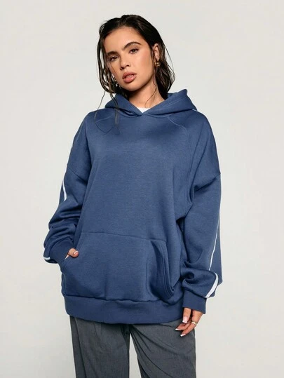 Athîral Women Casual Blue Minimalist Contrast Stripes Side Raglan Sleeve Kangaroo Pocket Hoodie, Spring And Autumn