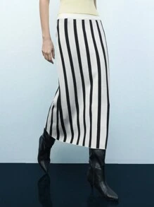 Maija 女款黑白條紋對比色針織彈性腰A字裙，黑白格紋，秋季，優雅，辦公室，休閒百搭老錢風 - 黑與白 - 查看 3