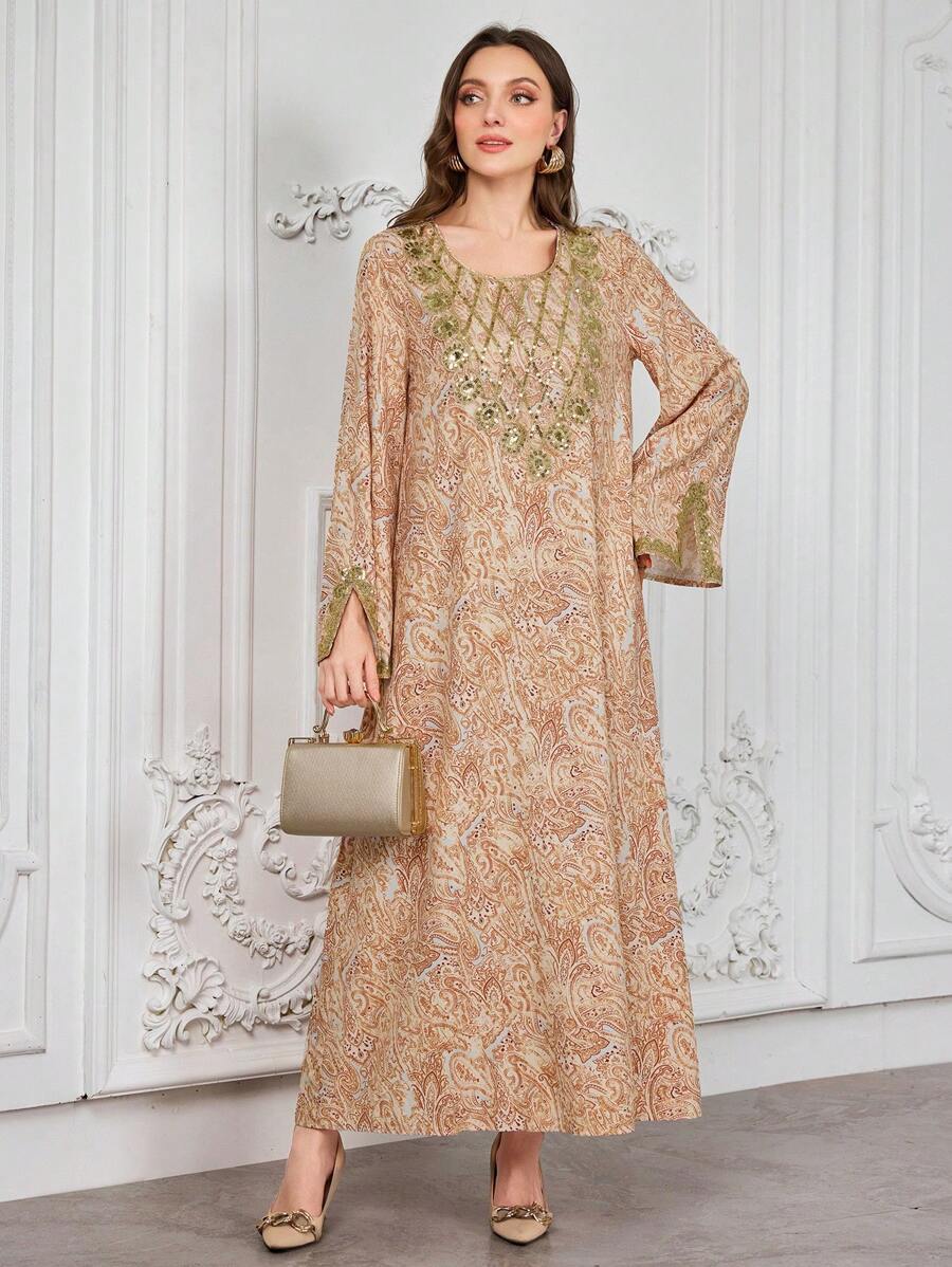 Al Najma 女士套头衫佩斯利花朵图案金色亮片领长袍和阿拉伯传统长袍 - 彩色 - 查看 1