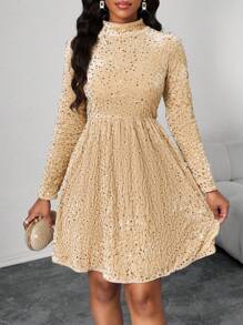 SHEIN Lady Elegantes Kleid mit goldfarbenem Samtpailletten Stoff, Schwingkleid für Damen, goldener Rock, Weihnachtskleidung, Silvester Kleid, Langarm Kleid, Weihnachtsparty Kleid