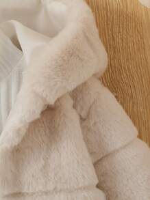 SHEIN Young Girl' Elegant Black Faux Fur Hooded Jacket For Autumn/Winter