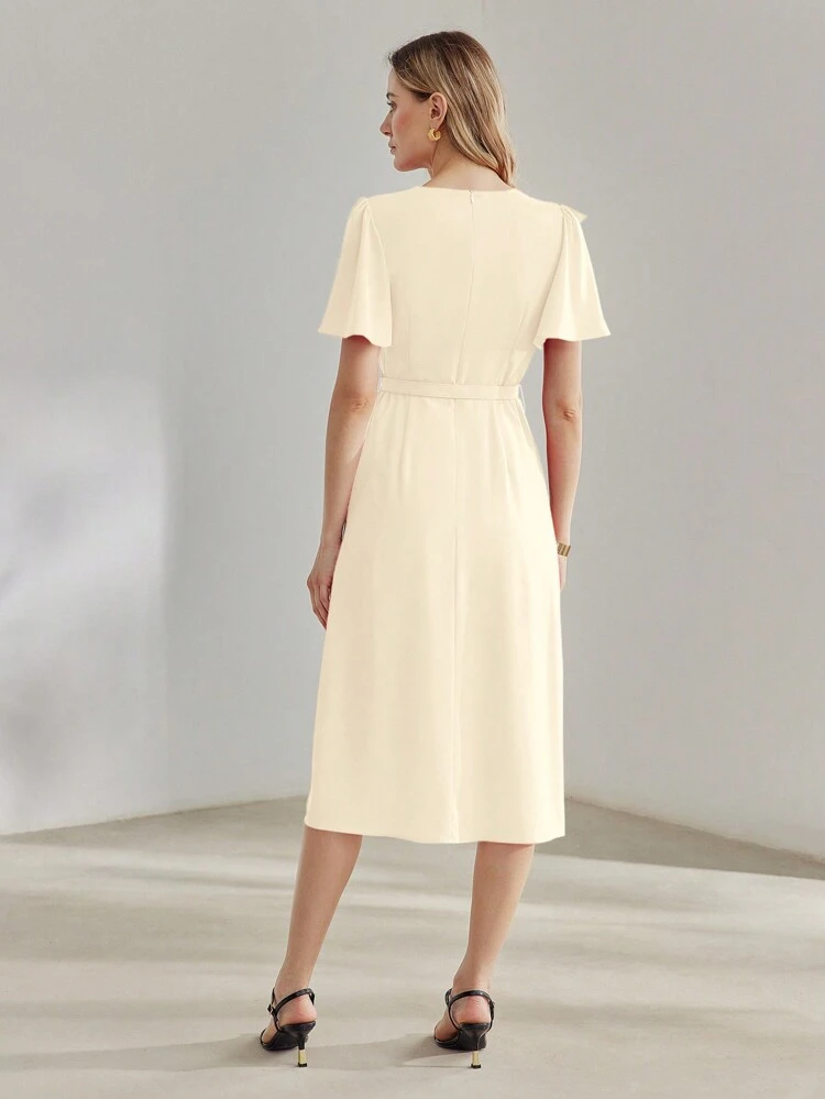 RUFFLE TRIM SHORT SLEEVE DRESS