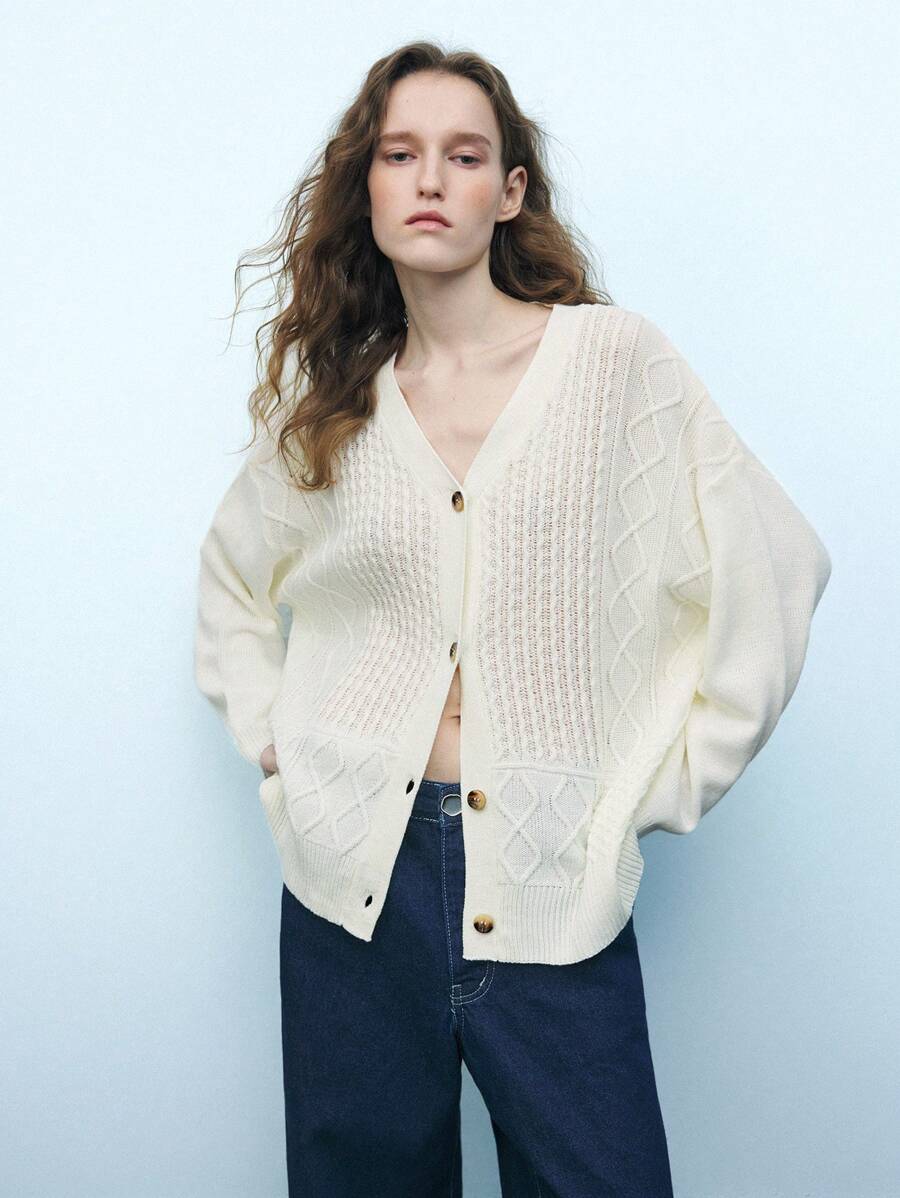 Maija 女式新年麻花纹理宽松百搭白色 V 领开衫，节日 - 白色 - 查看 1