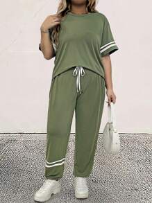 SHEIN LUNE Conjunto de 2 piezas de top de camiseta de contraste a rayas y pantalones deportivos de cintura elástica con bolsillos, en talla grande, estilo boho cowgirl, vestimenta occidental bohemia para mujer hippie de verano, para festivales Old Money, primavera, vacaciones y rave