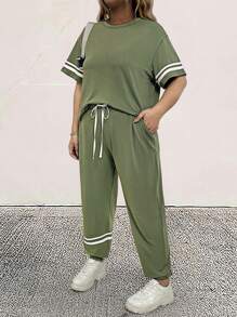 SHEIN LUNE Conjunto de 2 piezas de top de camiseta de contraste a rayas y pantalones deportivos de cintura elástica con bolsillos, en talla grande, estilo boho cowgirl, vestimenta occidental bohemia para mujer hippie de verano, para festivales Old Money, primavera, vacaciones y rave