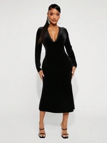 SHEIN SXY 长袖天鹅绒鱼尾下摆蕾丝拼接深 V 领紧身连衣裙，休闲性感，秋冬 - 黑色 - 查看 4