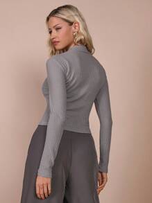 COSMINA Women's Solid Color Front Zipper Long Sleeve Casual Top, Daily Wear