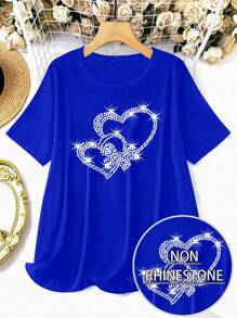 Camiseta gráfica casual de manga corta con cuello redondo, estampado de corazones de rhinestone para mujer de talla grande