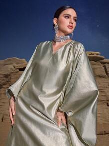 Al Najma 女士纯色 V 领蝙蝠长袖金属色连衣裙 - 綠色 - 查看 6