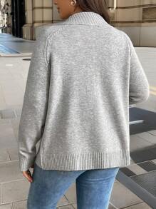 Calvaya Plus Size Casual Gray Cardigan Sweater, With Zipper Design For Easy Wear, Loose & Comfortable Silhouette. Neutral Tone Fits Versatile Occasions, Suitable For Graduation, Holiday, Music Festival, Mother's Day, Halloween, New Year, Valentine's Day, Thanksgiving, Christmas, Easter, National Day, Party, New Year's Eve, For Winter - Light Grey - View 2