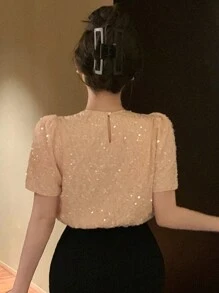 DAZY 女士亮片装饰泡泡袖圆领衬衫，适合度假和约会的闪亮上衣 - 粉色 - 查看 2