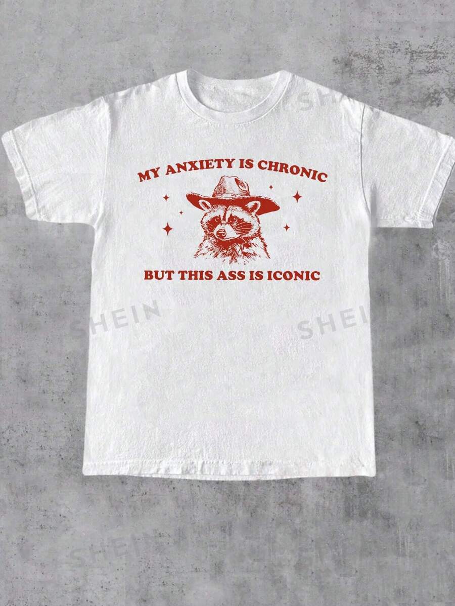 INAWLY Mi ansiedad es crónica, pero este trasero es icónico Camiseta unisex • Camiseta divertida de salud mental • Camiseta con emoticono de mapache • Regalo divertido para ella y él