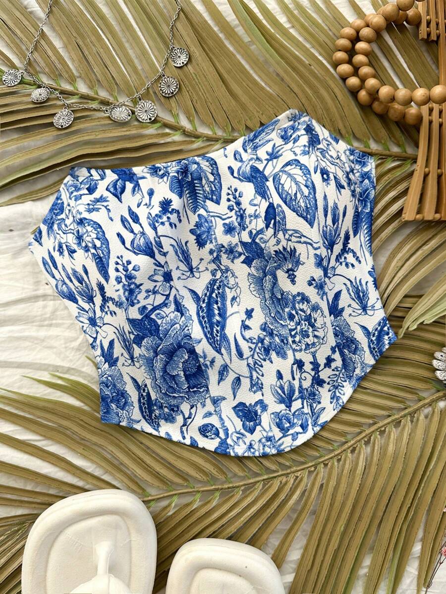Soleia Women's Vacation Style Blue & White Watercolor Floral Print Stretch Fabric Cropped Tube Top, Versatile For Graduation, Wedding, Date, Valentine's Day Party - Blue and White - View 1