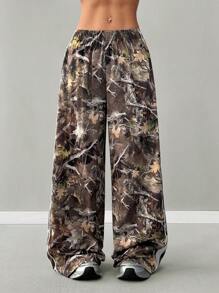 SHEIN EZwear Damen Alltagsmode Y2K Hip-Hop Streetwear Sportbekleidung Lässig Windjacken-Hose mit Baumzweig Muster gewebtem Band-Textur Dekor, elastischer Taille und weitem Bein, Camouflage Hose