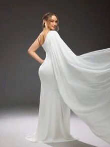 SHEIN Solid Color Slim Fit Long Maternity Spaghetti Strap Dress, Photo Shoot Outfit - White - View 2