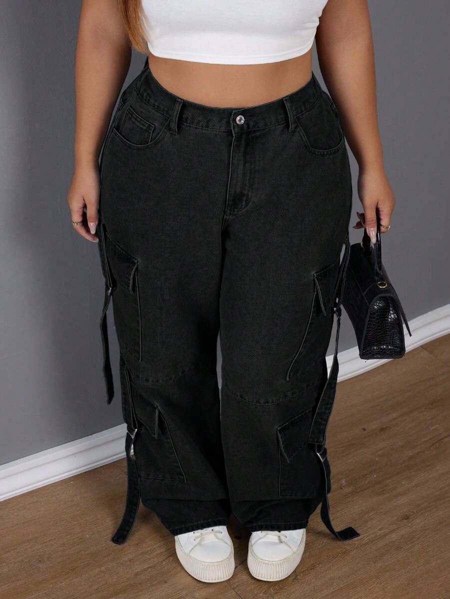 SHEIN SXY Pantalones vaqueros de talle medio y corte holgado con múltiples bolsillos para talla grande - Negro - Ver 1