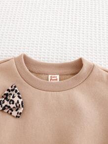 Cozy Pixies Set di abbigliamento da 2 pezzi per bambine con maglione girocollo a maniche lunghe con volant e fiocchi, e leggings in vita elastica