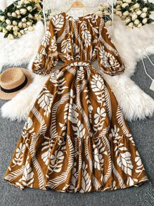 SHEIN LUNE 大码修身复古 V 领 3/4 喇叭袖系腰法式中长印花连衣裙 - 彩色 - 查看 2