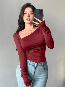 DAZY 褶饰修身斜领休闲纯色T恤长袖女式上衣 - 酒紅色 - 查看 5