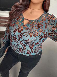 SHEIN LUNE Große Größen Rundhals Langarm Bluse mit Blumendetails und Hohlmuster