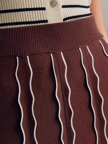 Anewsta 优雅时尚的玛拉荷叶边条纹A字毛衣裙，适合情人节、新年派对等场合 - 咖啡棕 - 查看 4