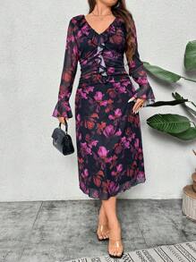 SHEIN Clasi 大码女式花卉印花荷叶边领喇叭袖连衣裙