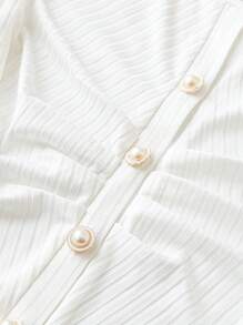 Chiquease 女士纯色短袖单排扣荷叶边休闲 T 恤 - 白色 - 查看 4