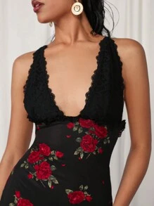 COSMINA 女士花卉印花深 V 领露背连衣裙，性感