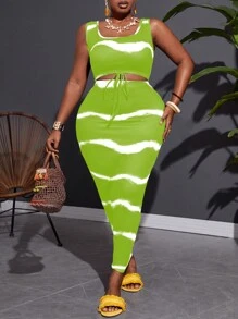 Slaydiva Conjunto de 2 piezas de minifalda y chaleco con cordón con estampado de rayas tie-dye de corte ceñido y tejido elástico para vacaciones, talla grande - verde menta - Ver 1