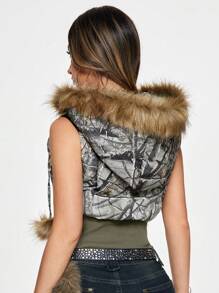 ROMWE Y2K Abby Winter Babe 迷彩印花修身女式背心夹克 - 軍綠色 - 查看 7