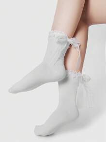 ROMWE Kawaii 2 pares de calcetines de media pantorrilla para mujer de unicolor simple, con lazo de encaje y malla, que absorben la humedad y proporcionan aislamiento térmico, versátiles y con volantes a la moda, adecuados para uso diario, con empaque de caja de regalo