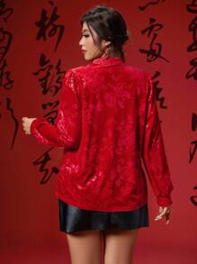 SHEIN Unity Plus Size Women's Elegant Chinese Style Velvet Shirt, Sweetheart Neck, Contrast Color Button, 3D Jacquard, Red Velvet, Chinese New Year, Holiday - Red - View 2