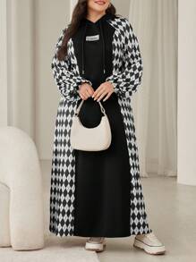 Mulvari Plus Size Simplistic & Fashionable Casual Everyday Dress - Black and White - View 3