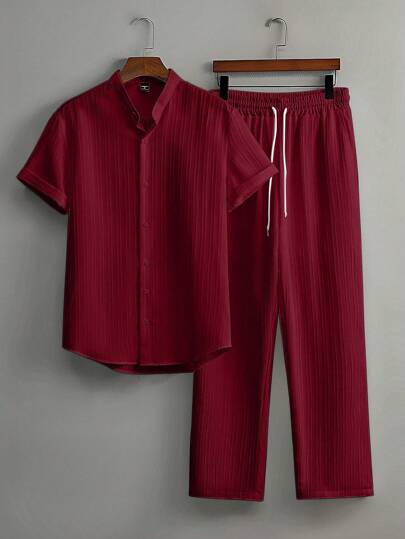 Manfinity Homme 2pcs Men Casual Solid Color Textured Short Sleeve Shirt And Drawstring Waist Loose Straight-Leg Pants Set, Men Two Pieces Outfits, Men Clothes, Shirt And Pants Set, Two Pieces Set For Men, Men Clothes Set, Cozy Outfits