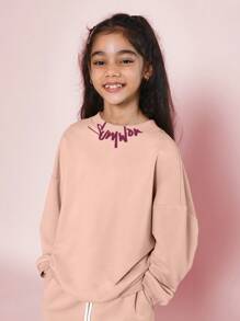 SUMWON Tween 女童舒适圆领运动衫，带颈部图案印花和直筒运动裤 2 件套 - 粉色 - 查看 3