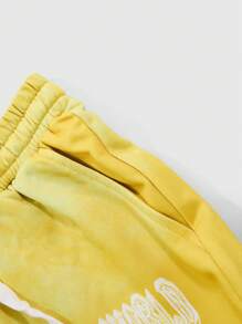 PAVTROS Manfinity Streetrush Street Style Men's Flame Print Flare Leg Sweatpants,Manfinity EMRG Y2k Men's Gothic Drawstring Waist Printed Sports Pants