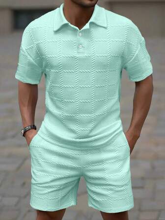 Manfinity Homme Ensemble polo décontracté et short pour hommes, style minimaliste pour le port quotidien. Ensemble deux pièces d'été pour hommes en vert, en tissu, décontracté