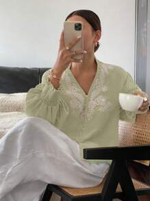 SHEIN Frenchy Women's Vacation Casual White Embroidered Front Placket Shirt