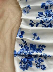 Soleia 女士度假蓝白印花褶饰腰部紧身迷你连衣裙，适合派对、约会、情人节、复活节、狂欢节、下午茶、时尚春夏连衣裙 - 藍白色 - 查看 5