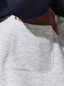 SUMWON Conjunto de 2 piezas con sudadera con capucha ligera y holgada y pantalones cortos con tiro bajo, con bordado pequeño y cordones