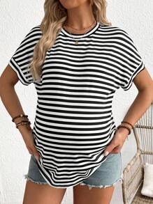 SHEIN Camiseta de maternidad de manga corta y corte holgado en color blanco con tela a rayas de estilo vacacional