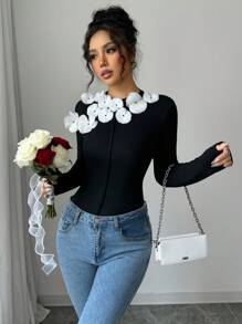 SHEIN Unity New Autumn Fashion High-Level Embossed Floral Color Block Slim Fit Women T-Shirt, Random Floral Patterns Fall Cloth For Women - Black and White - View 3