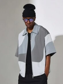 SUMWON 拼接漩涡图案拉链短袖衬衫现代都市街头服饰抽象图案轻便夏季春季休闲外套