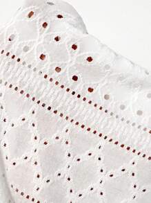 SHEIN Frenchy 大码波西米亚风休闲度假露肩蕾丝拼布 V 领纹理 T 恤，适合夏季