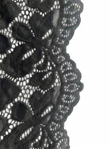 Glyssa 一字肩蕾絲上衣不附胸罩 - 黑色 - 查看 5