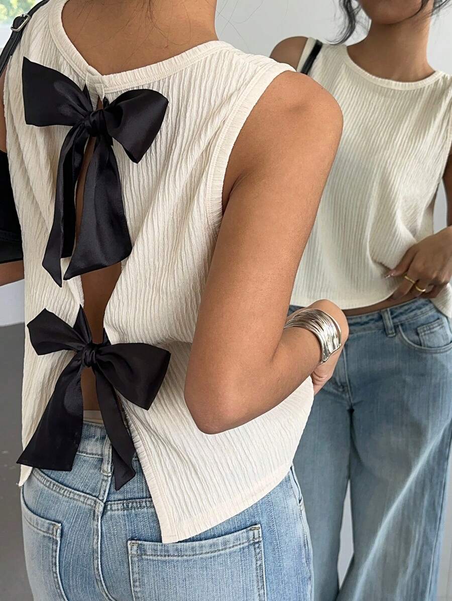 Siren Gaze Débardeur tricoté pour femme avec design blocs de couleurs et nœud surdimensionné dans le dos, top pour sortie, Saint-Valentin - Nude - Voir 1