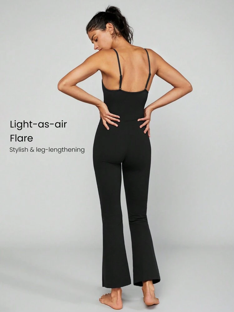 Featherfit™ Tuta Pantaloncino Aderente Con Scollo A V E Pantaloni A Sigaretta