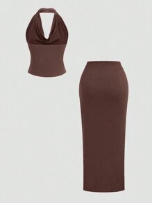 Sweetra Conjunto com Cropped com Decote Profundo e Decotado nas Costas e Saia com Fenda Lateral